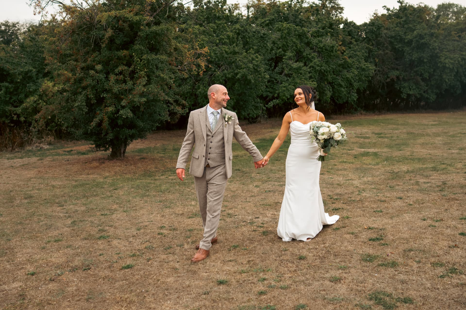 Wedding photography moment 33 of 100