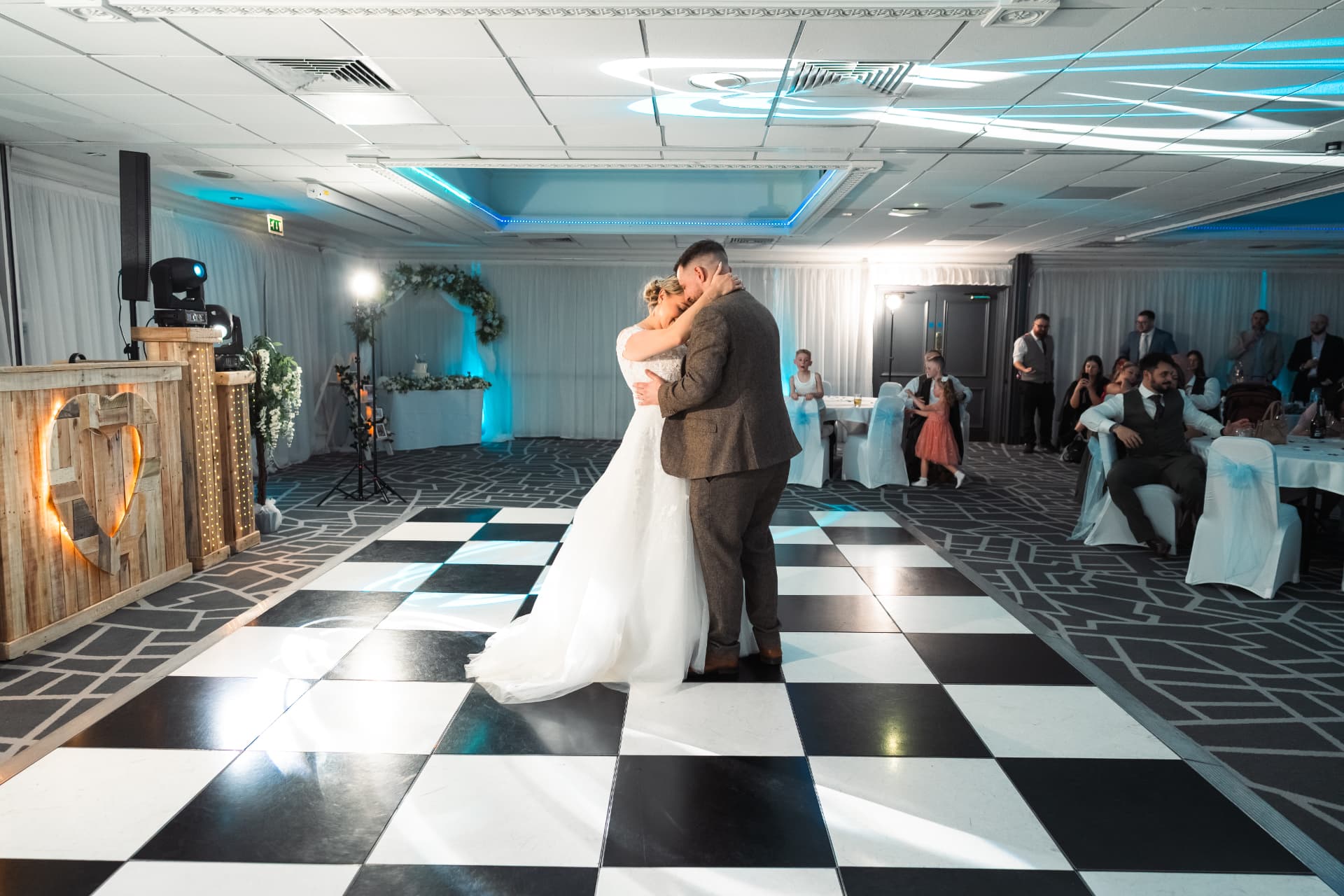 Wedding photography moment 60 of 100